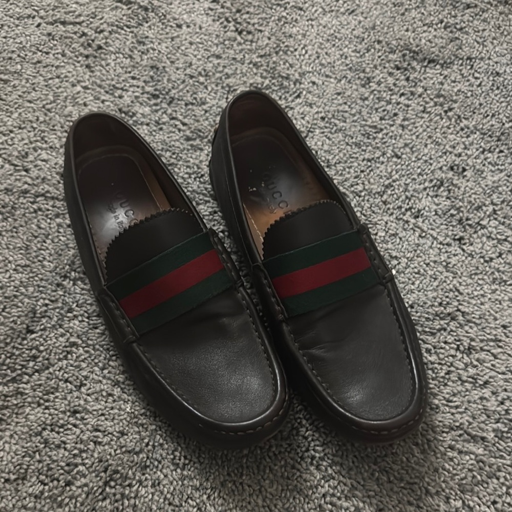 Gucci Black Leather Loafers Slip-On Timeless Design